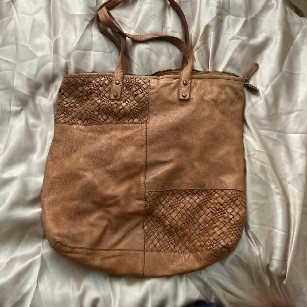 Genuine leather tote bag